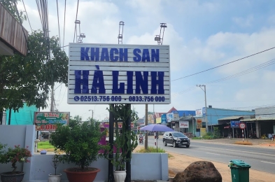 Mặt tiền khách sạn Hà Linh