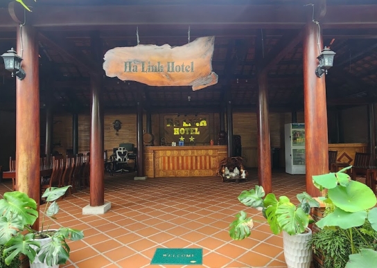 KHÁCH SẠN HÀ LINH